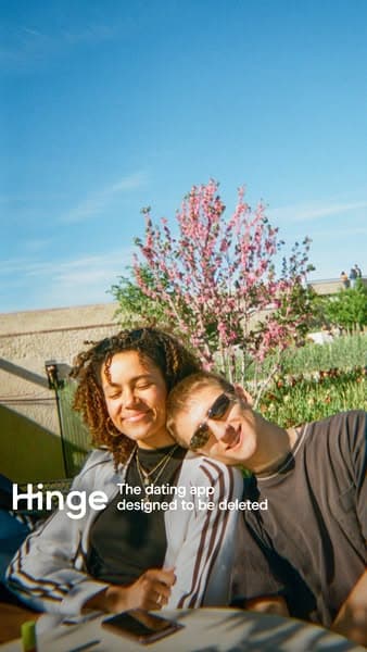 Registrati subito su Hinge.
