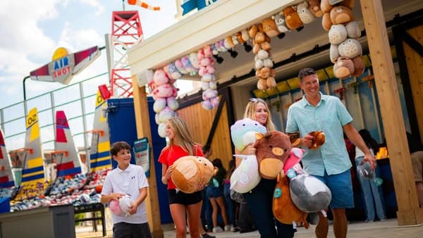 Carowinds brings big coasters and family fun to Charlotte