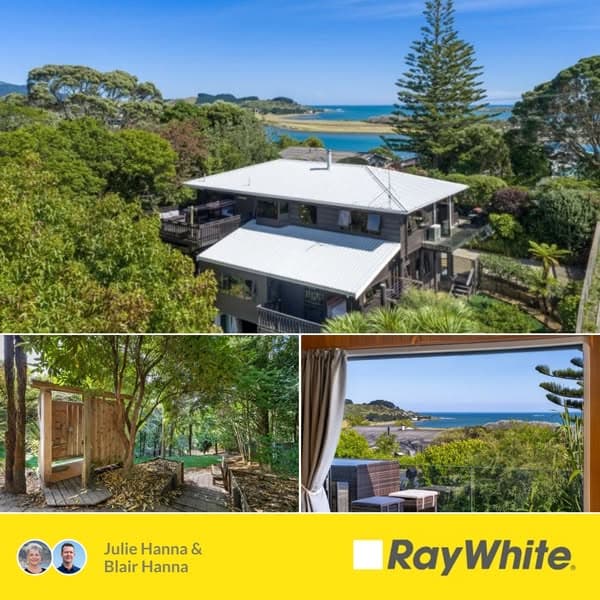 Raglan Sunsets and Spacious Coastal Living