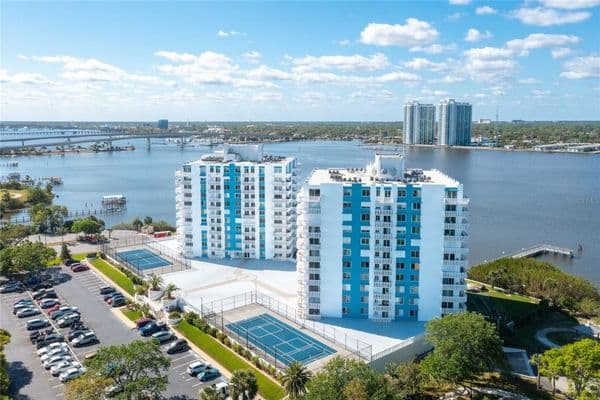 Price Reduction: 935 N HALIFAX AVENUE #902