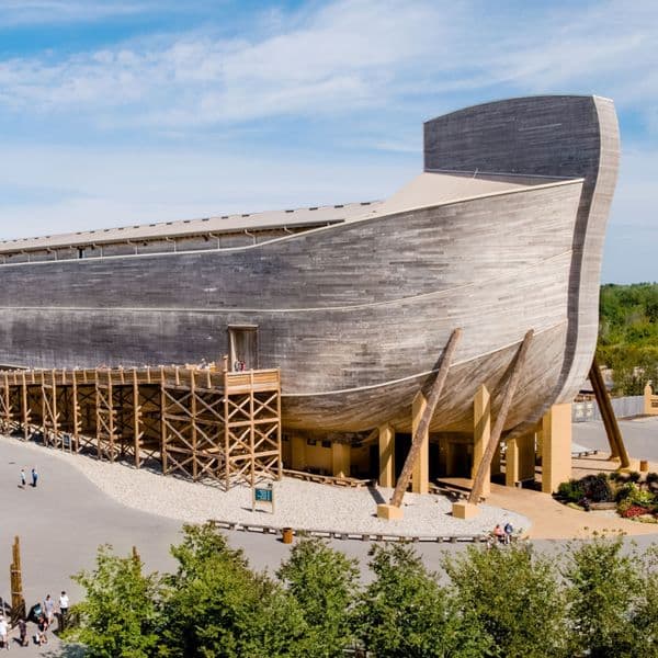 35+ Overrated Tourist Attractions That Aren't Worth The Trip