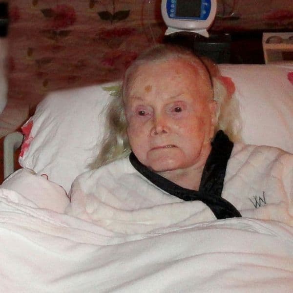 17 Dark Secrets About The Hilton Family