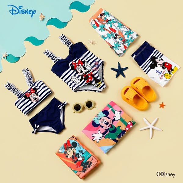 Tiny Fashionistas, Big Summer Vibes!