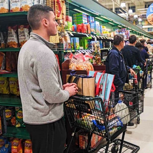 Army Dad Snaps Pic Of Woman's Cart, Then It Quickly Goes Viral