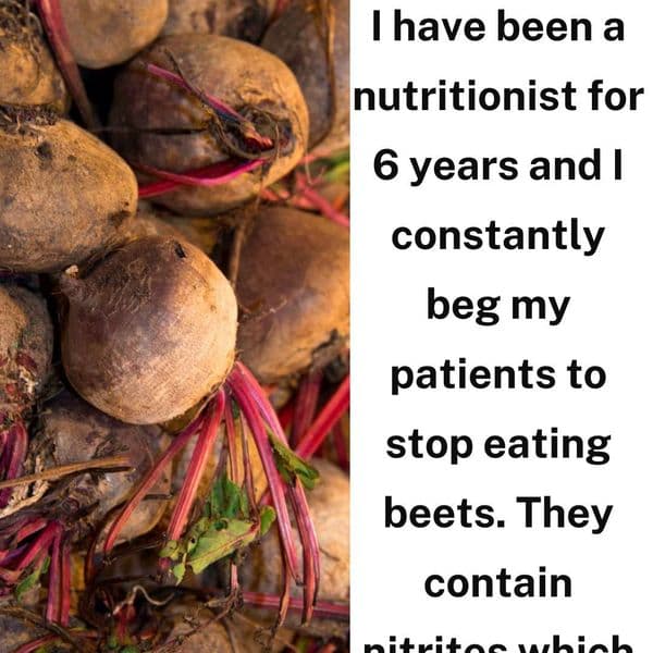 36+ Foods We Should Avoid Eating According to Health Experts