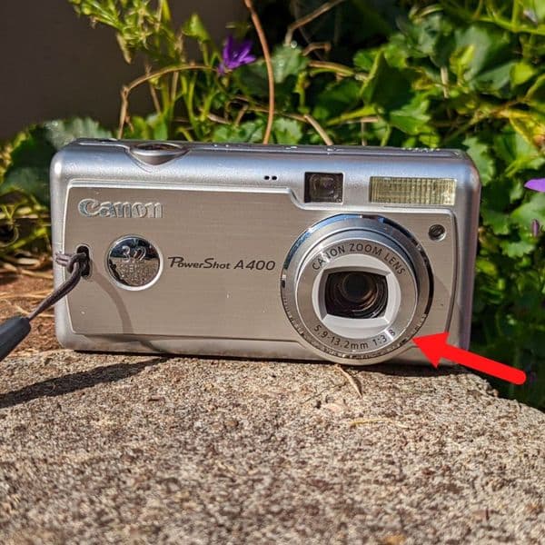 From Digital Camera's To Dishes: The 00's Items Collectors Are Looking For