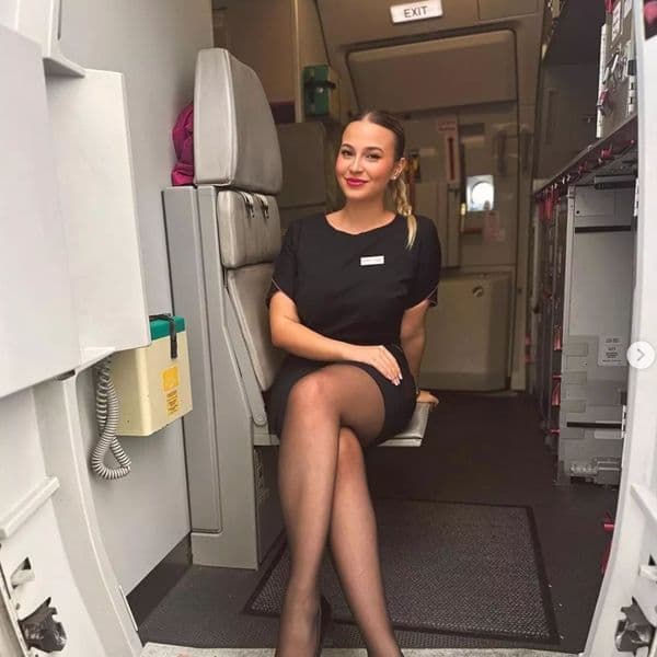 Stewardess Sees Late Husband on Plane - What She Noticed Changed Everything