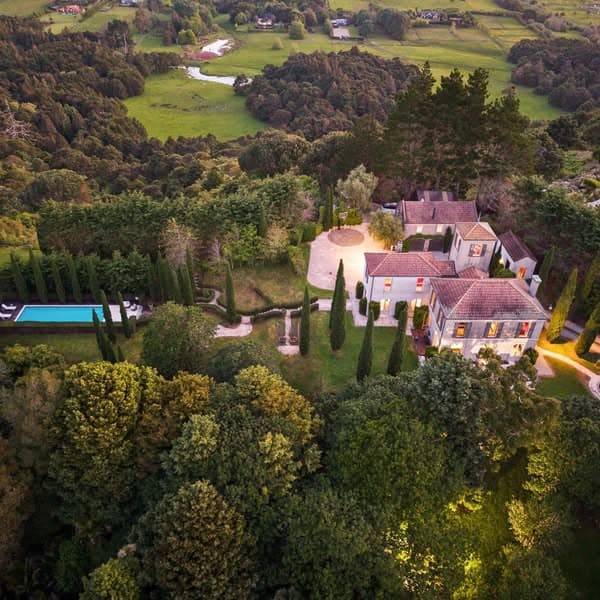 20 acres of grounds and native landscaping